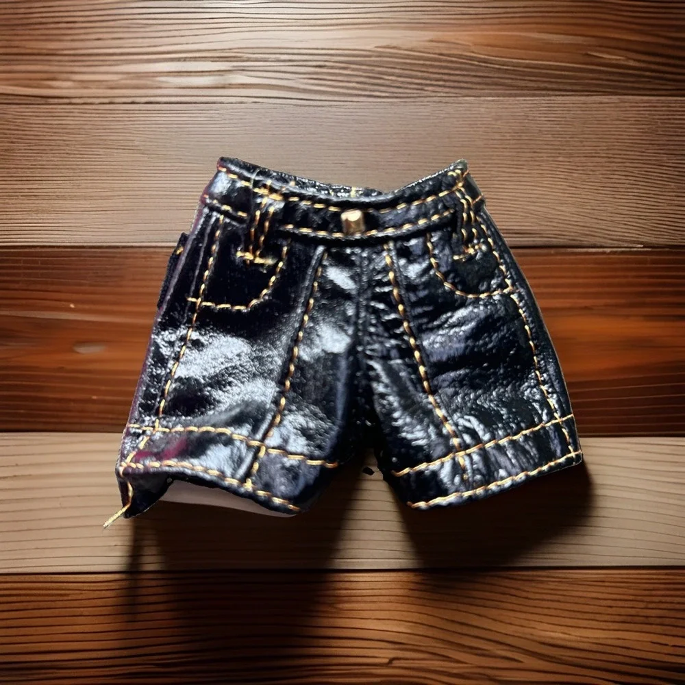 Lol Surprise OMG Fierce Royal Bee Replacement Shorts 1pc Preowned SEE photos